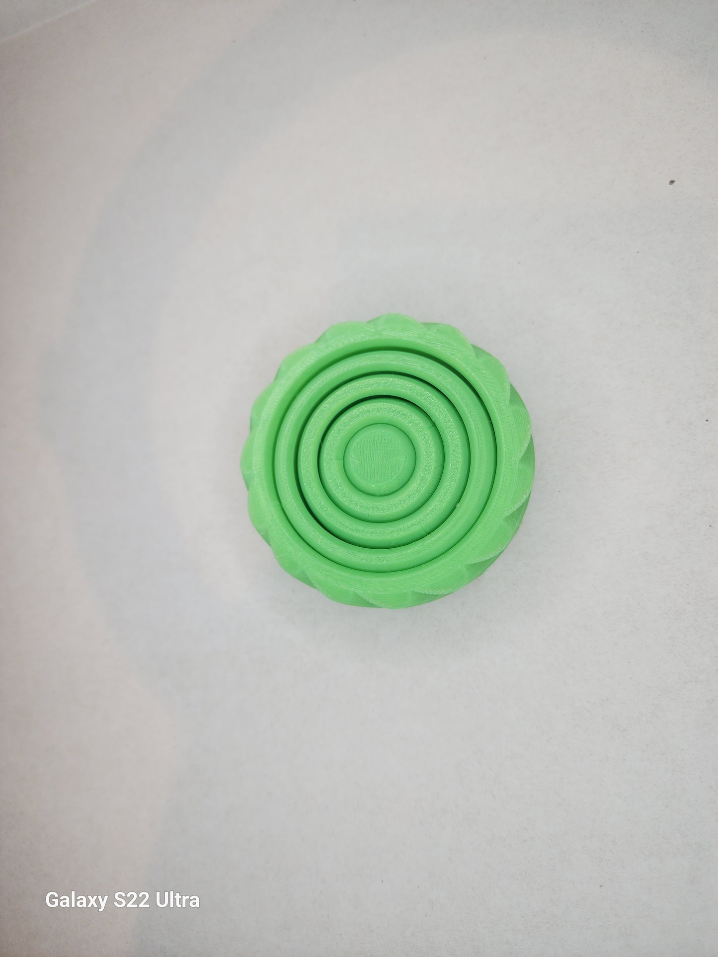 Gyroid Spinner