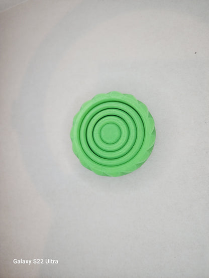 Gyroid Spinner