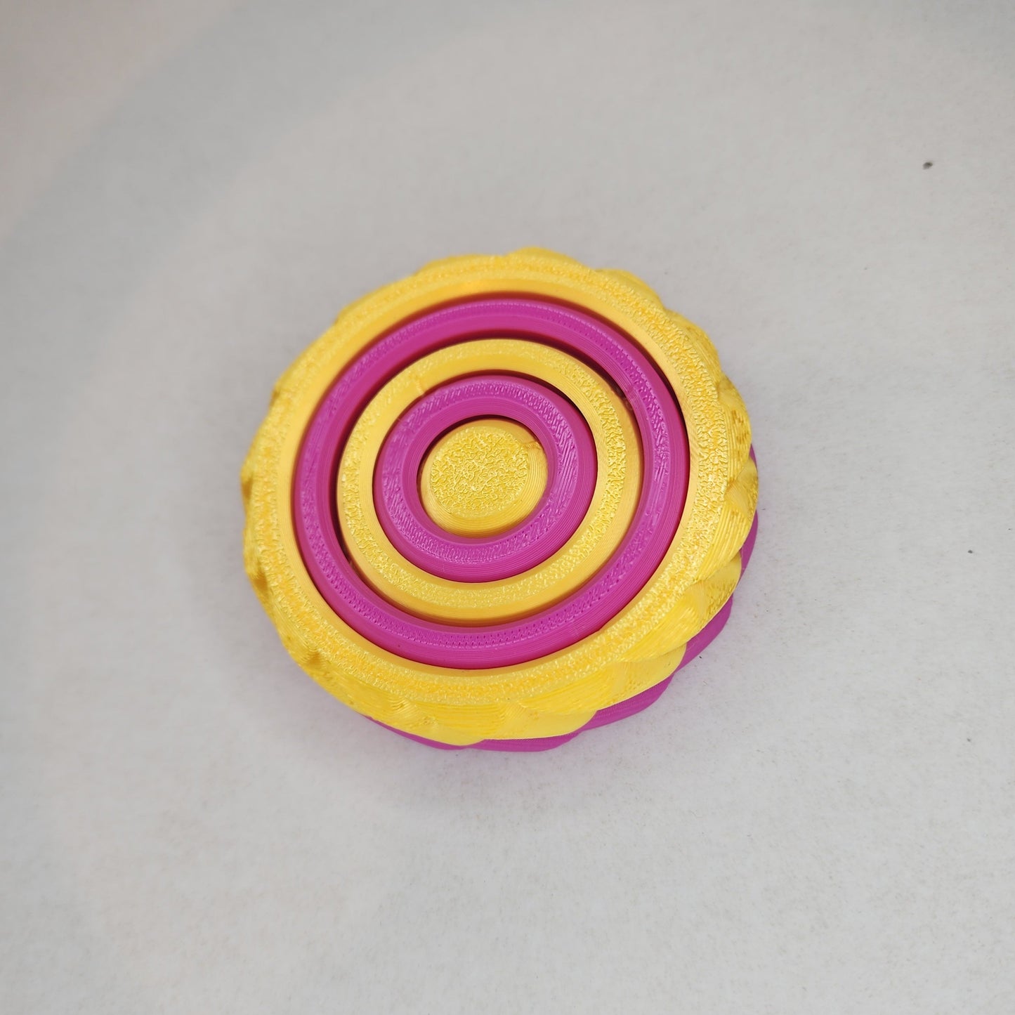 Gyroid Spinner