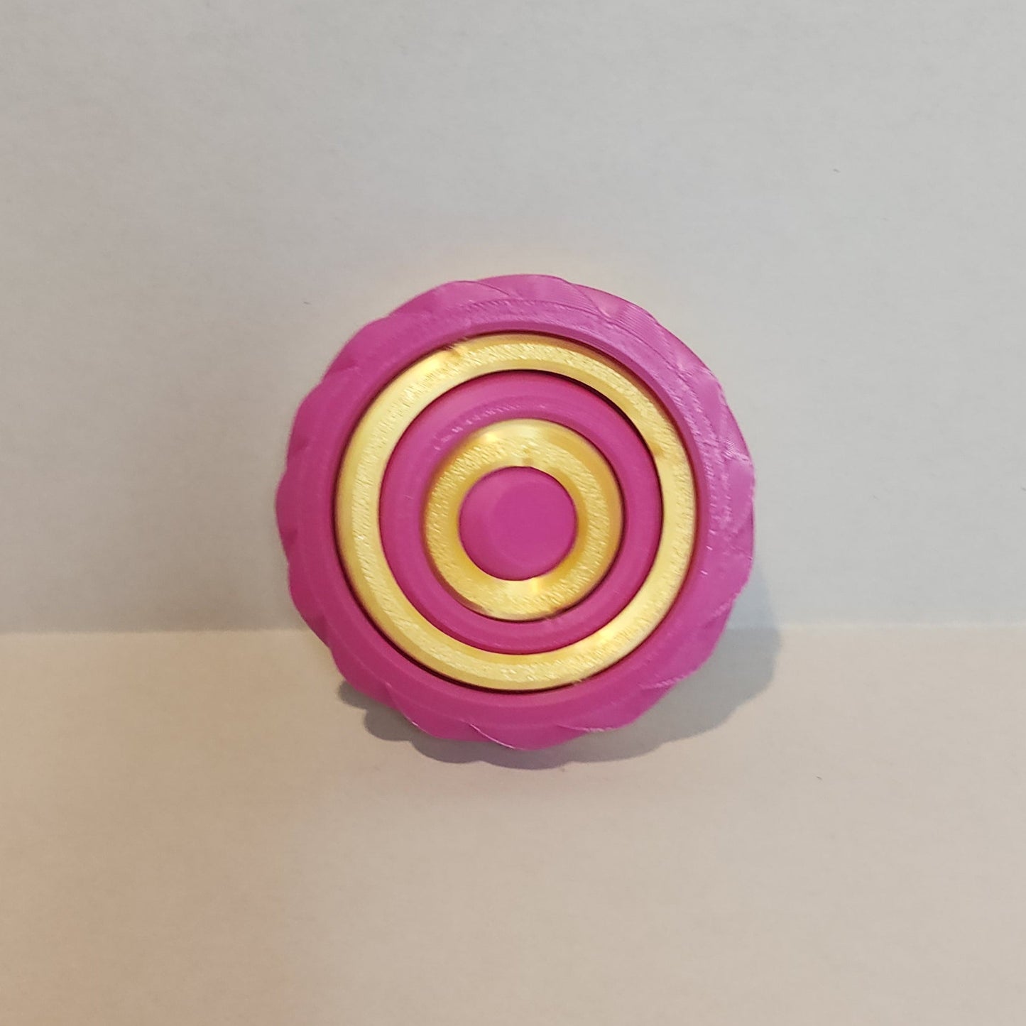 Gyroid Spinner