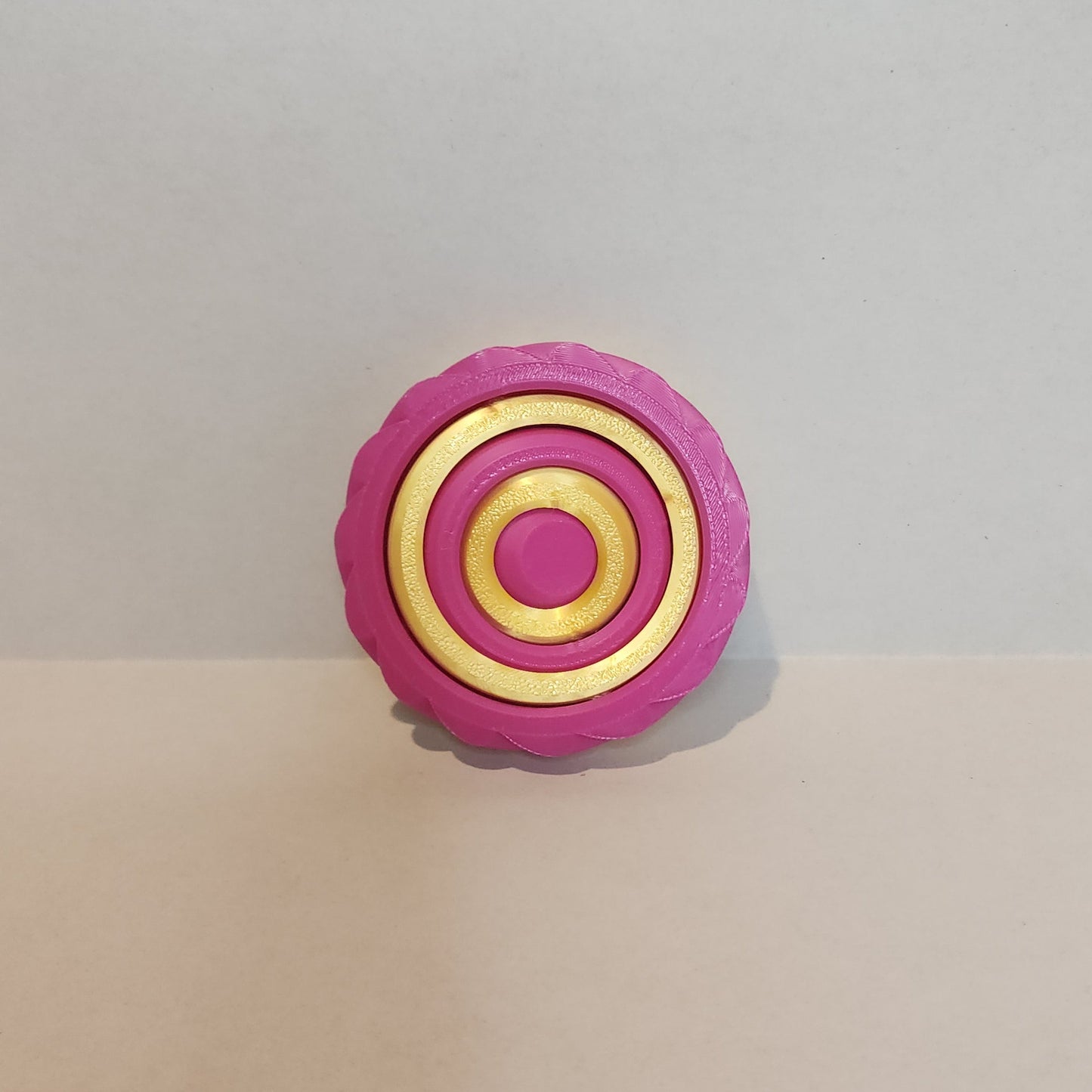 Gyroid Spinner