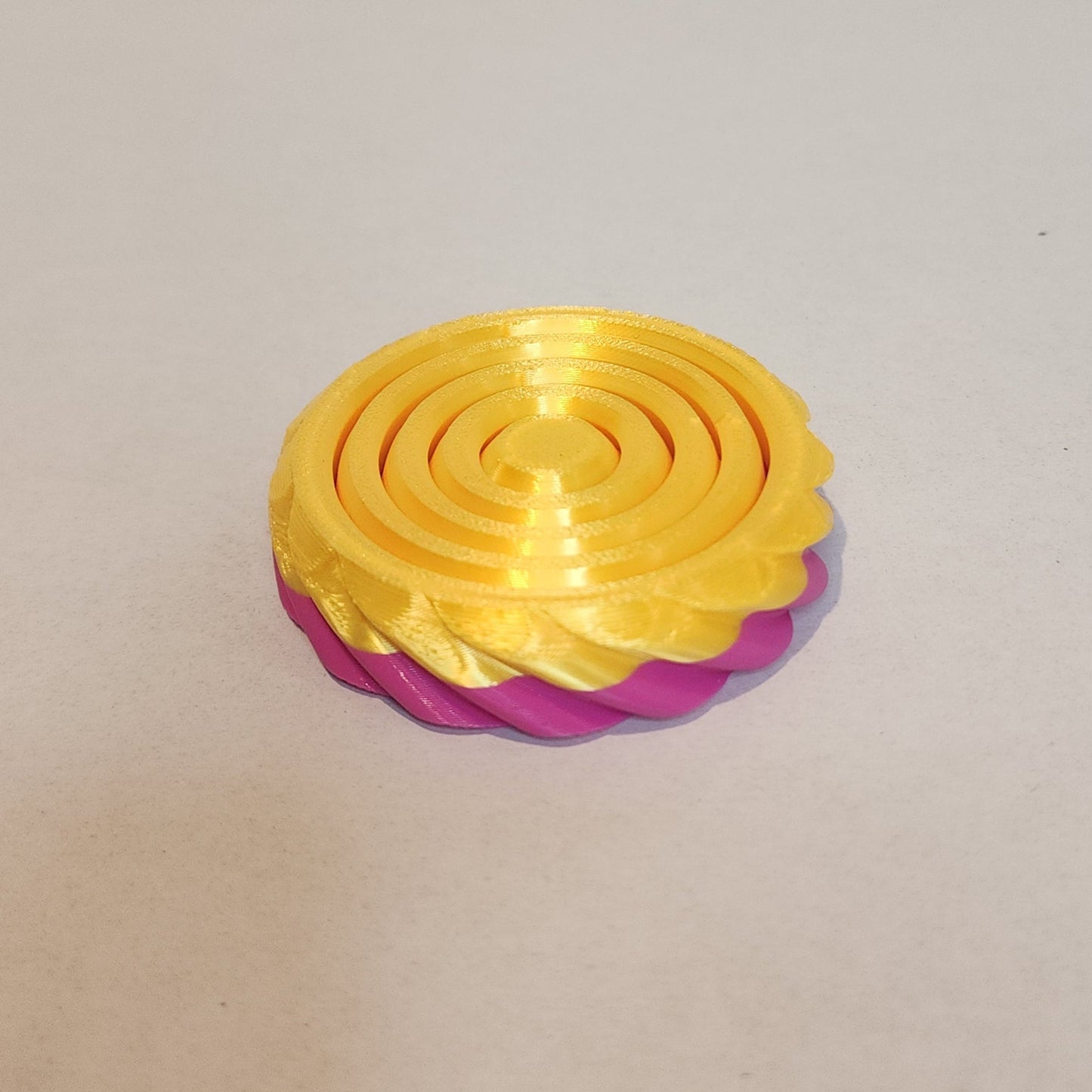 Gyroid Spinner