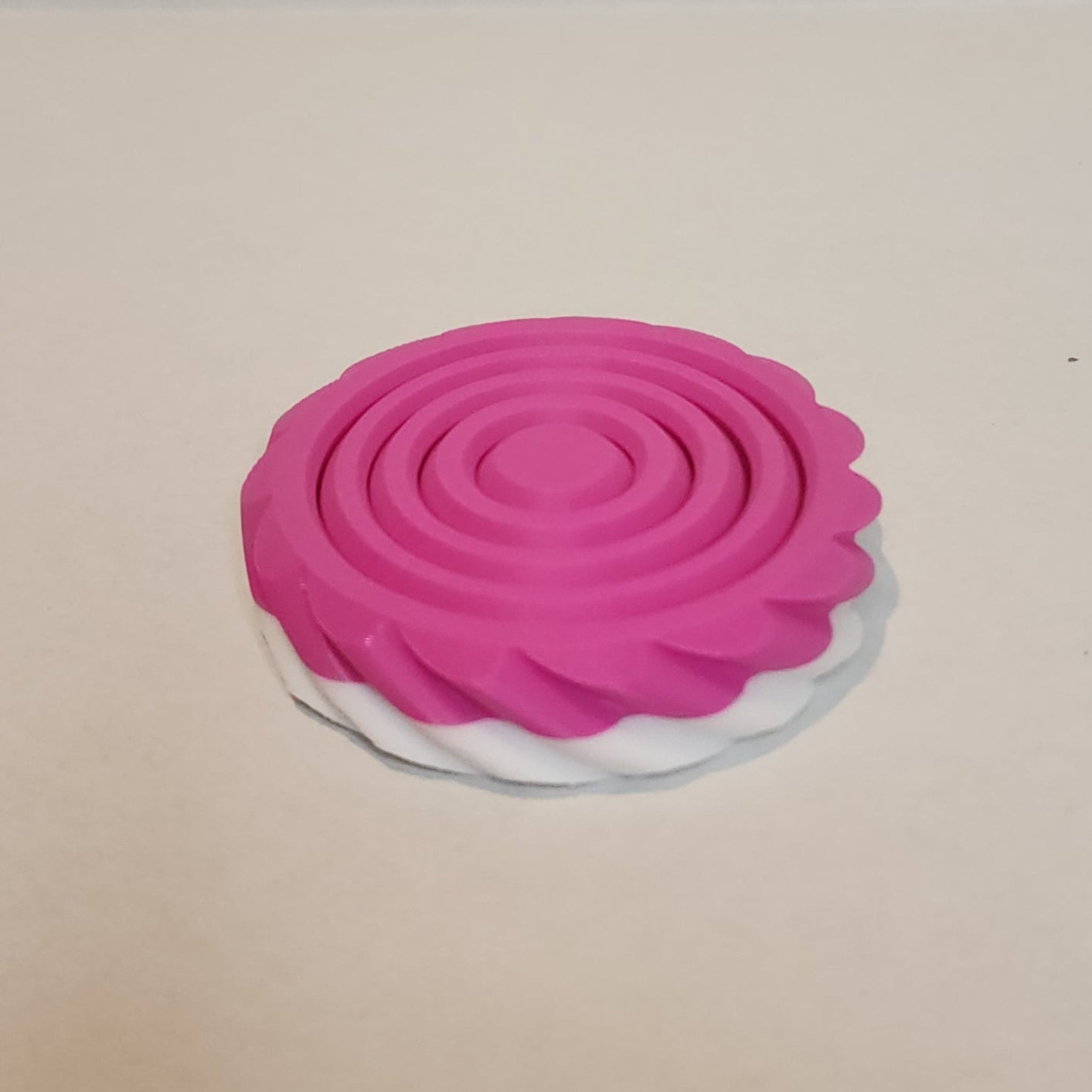 Gyroid Spinner