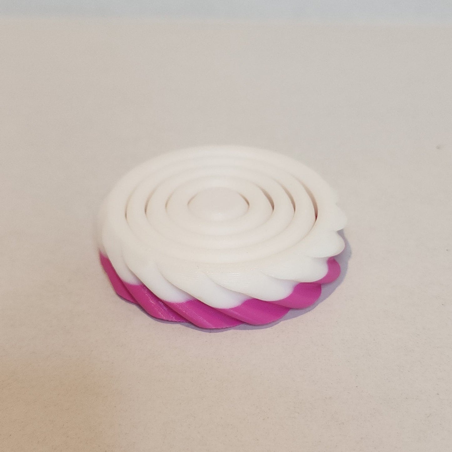 Gyroid Spinner
