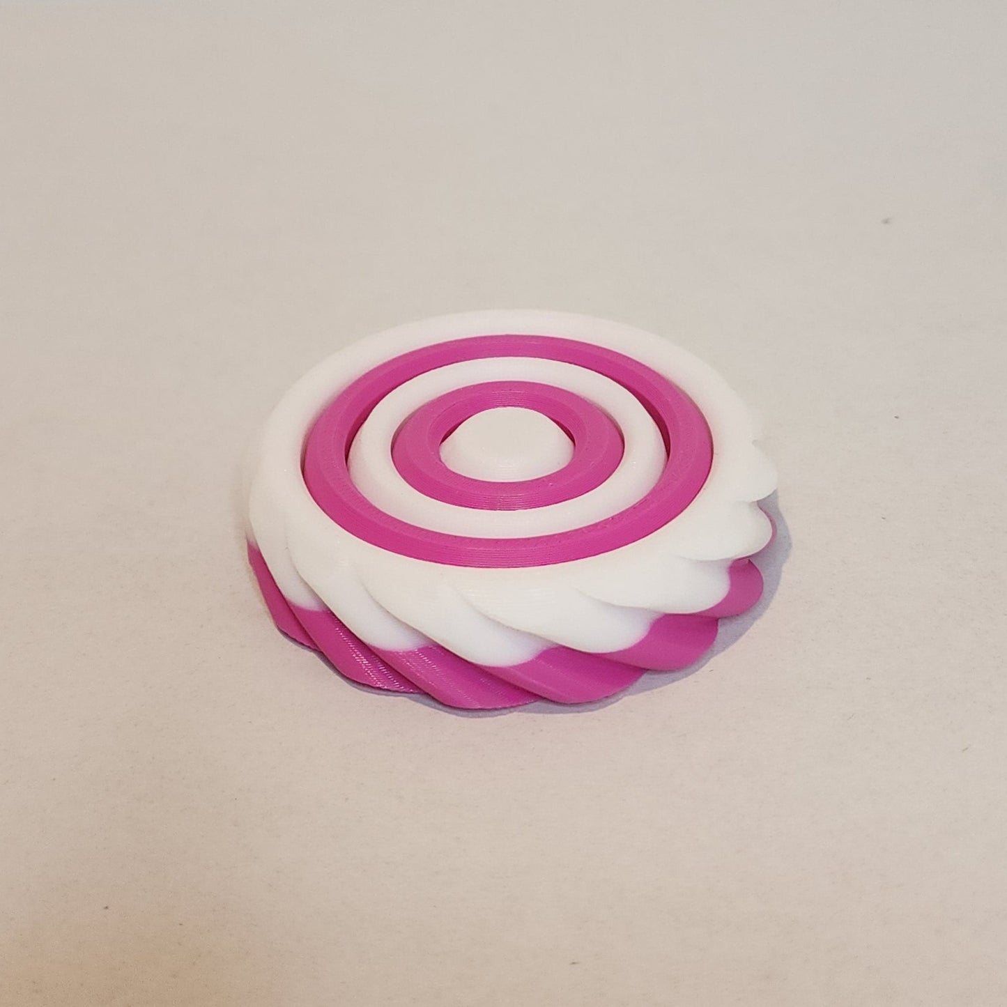 Gyroid Spinner