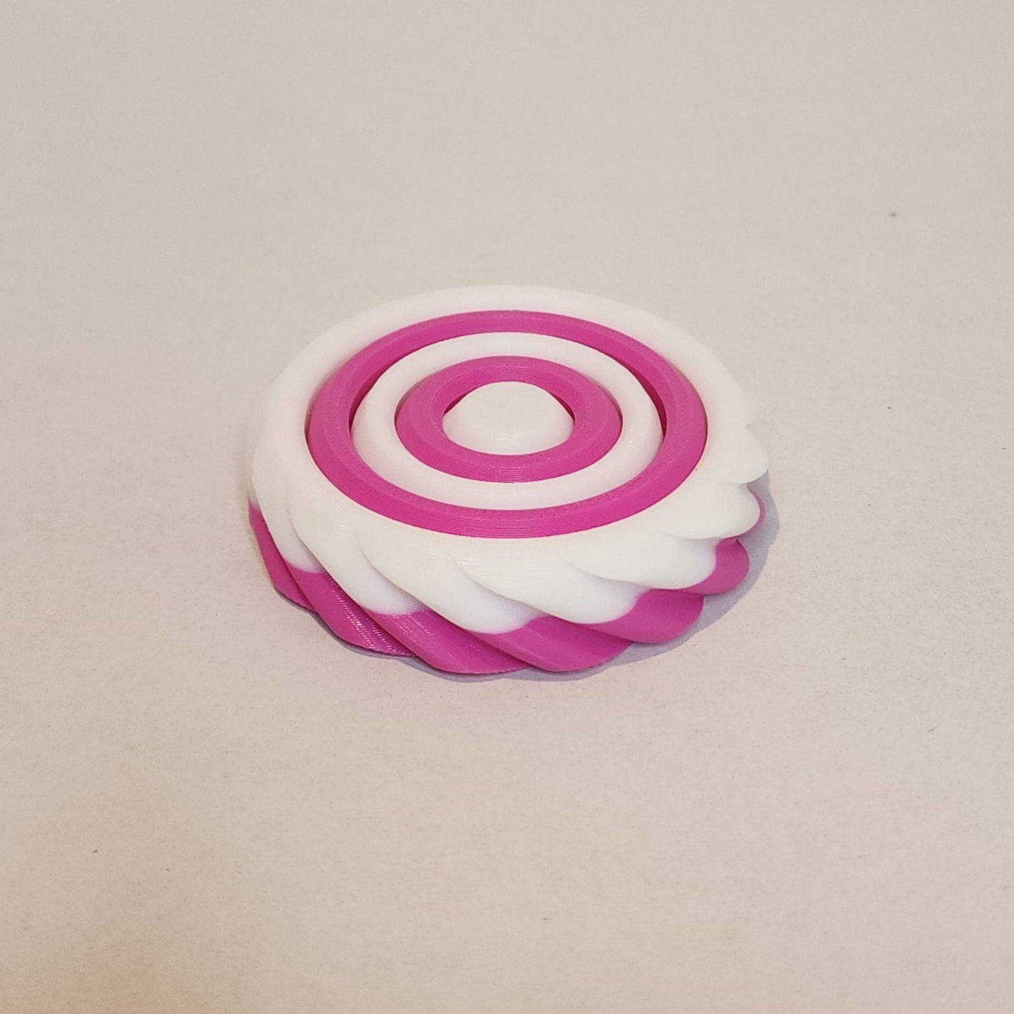 Gyroid Spinner