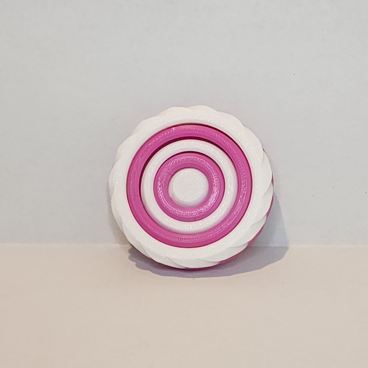 Gyroid Spinner