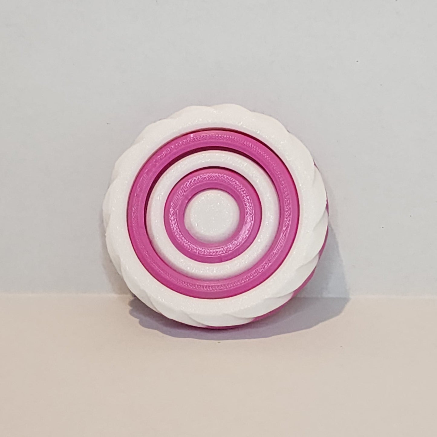 Gyroid Spinner