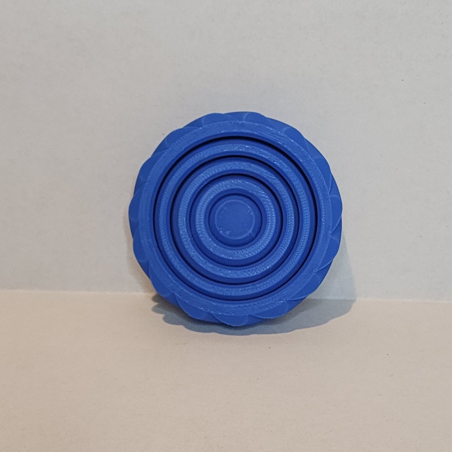 Gyroid Spinner