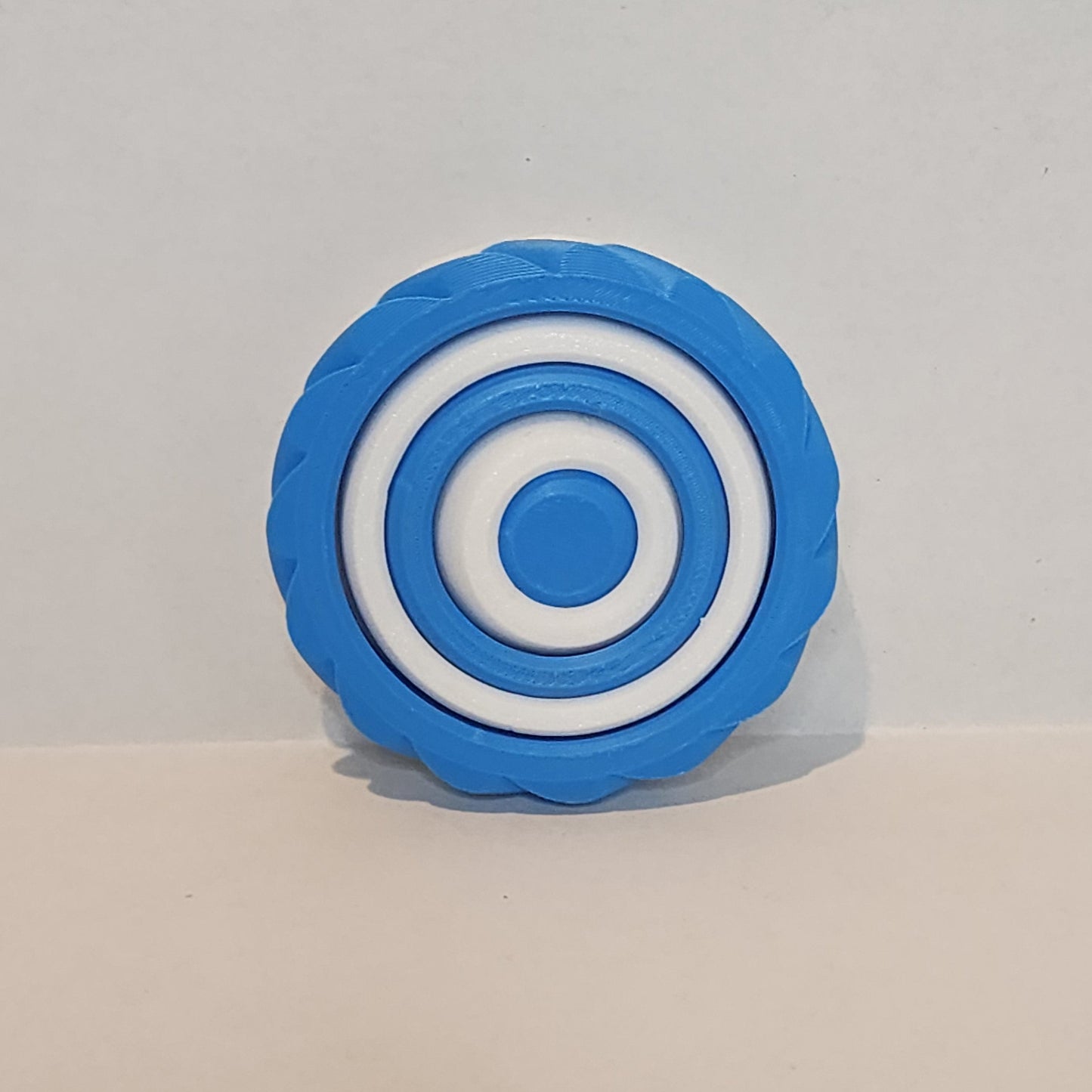 Gyroid Spinner