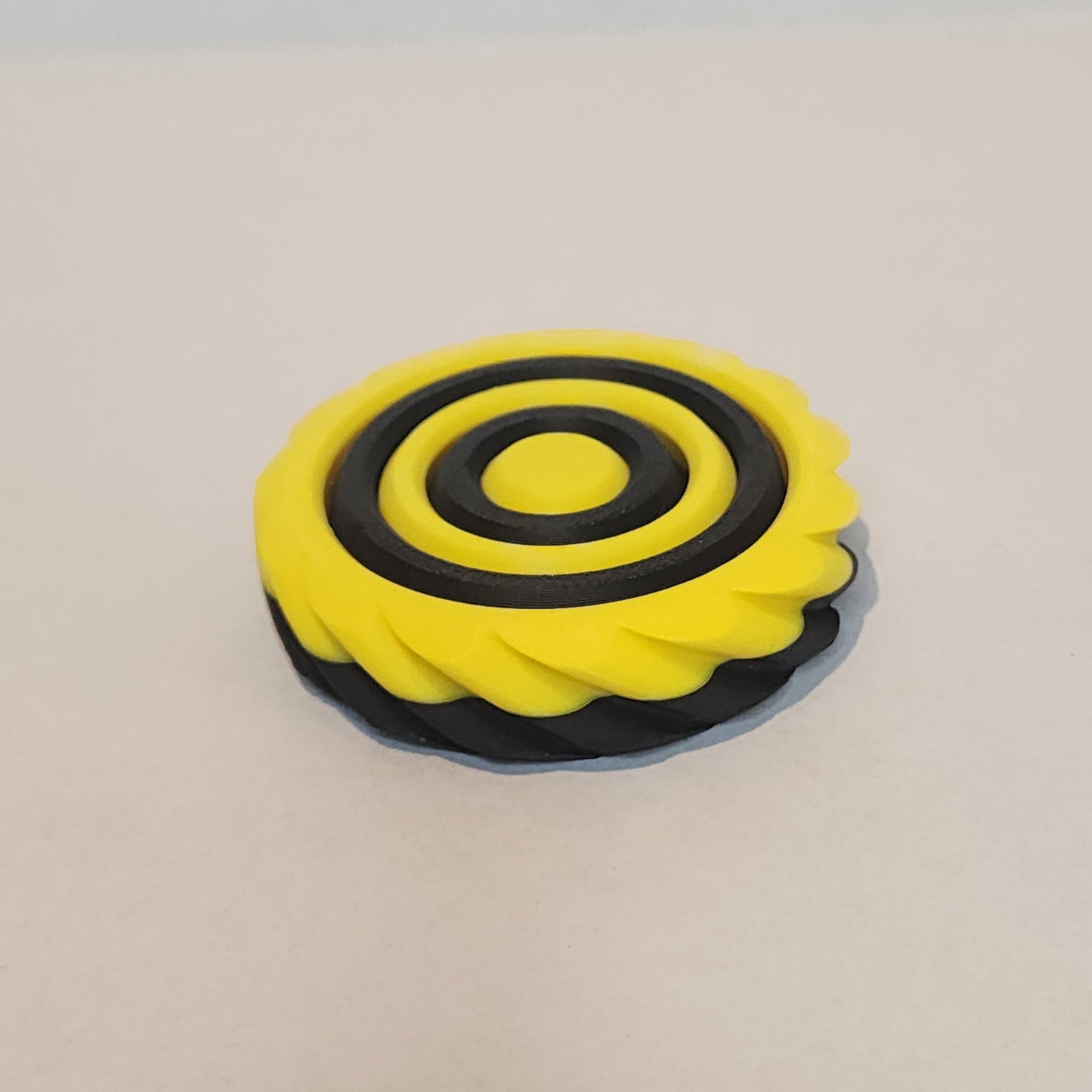 Gyroid Spinner