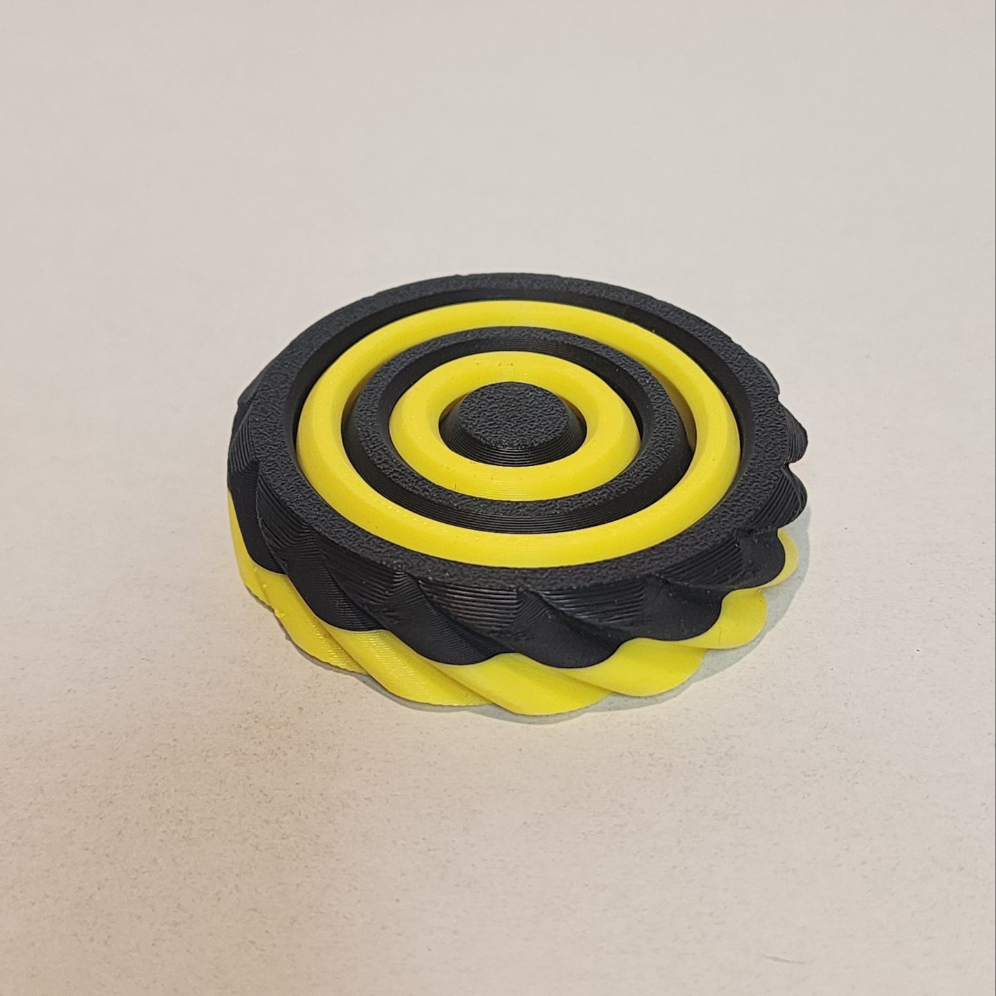Gyroid Spinner