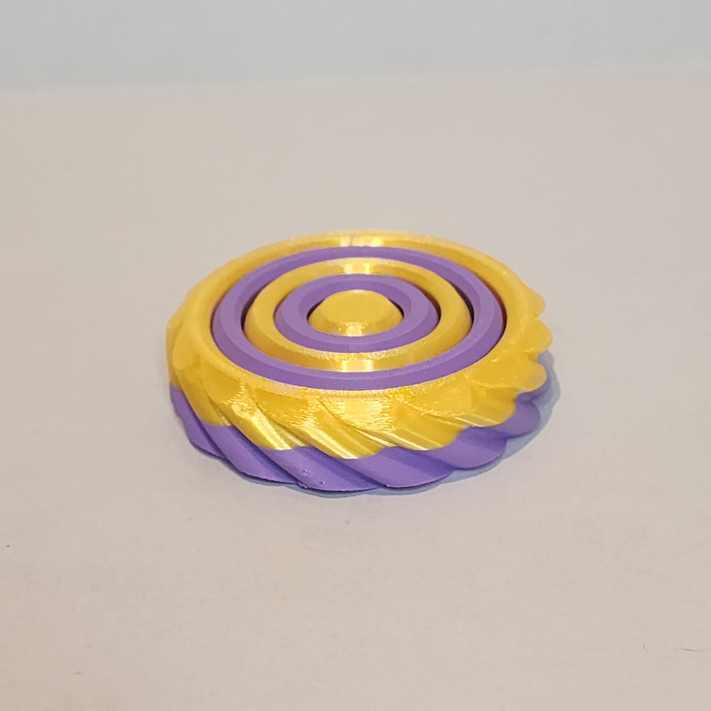 Gyroid Spinner