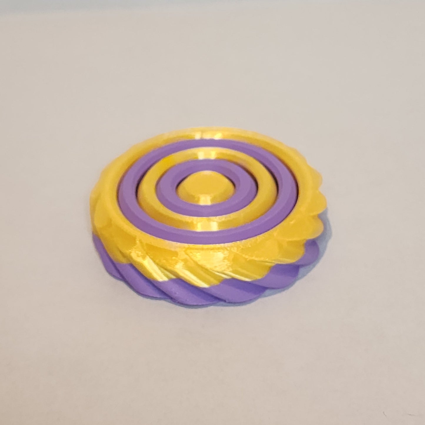 Gyroid Spinner