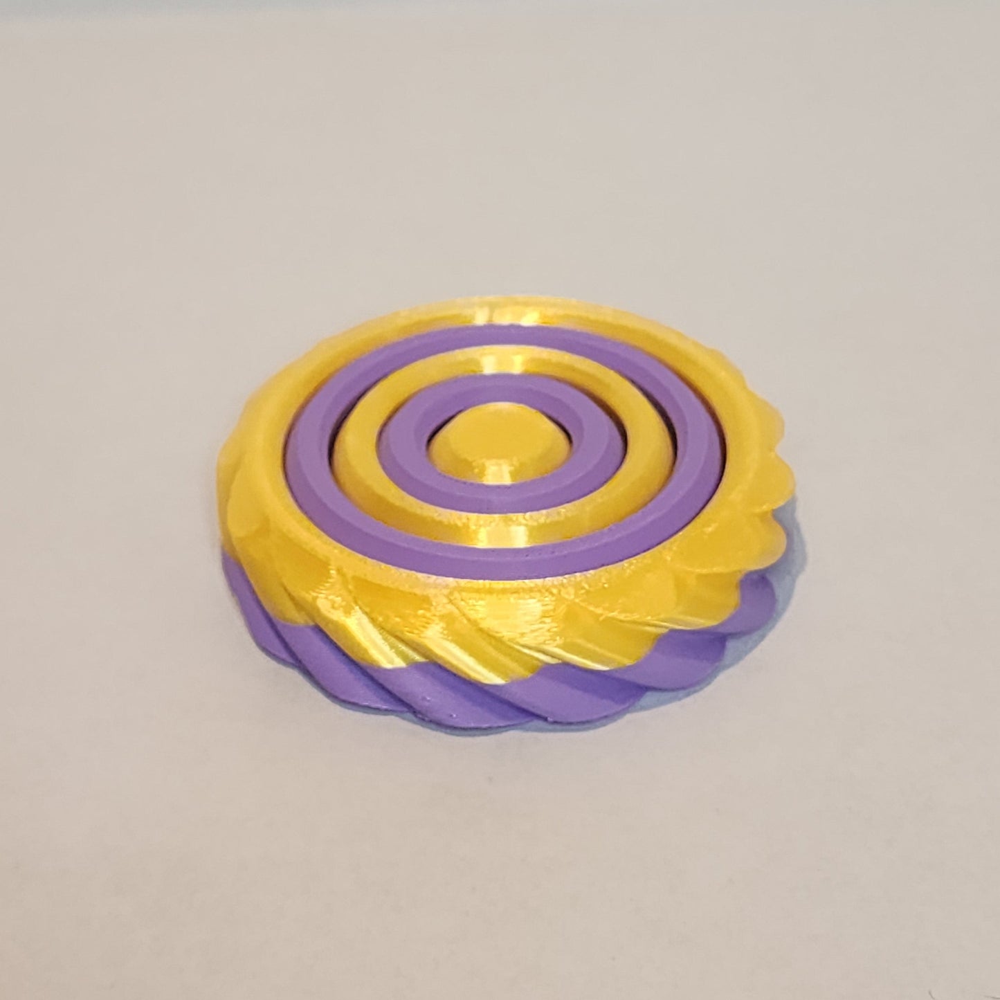 Gyroid Spinner